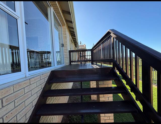 3 BEDROOM HOUSE FOR SALE IN WAVECREST
